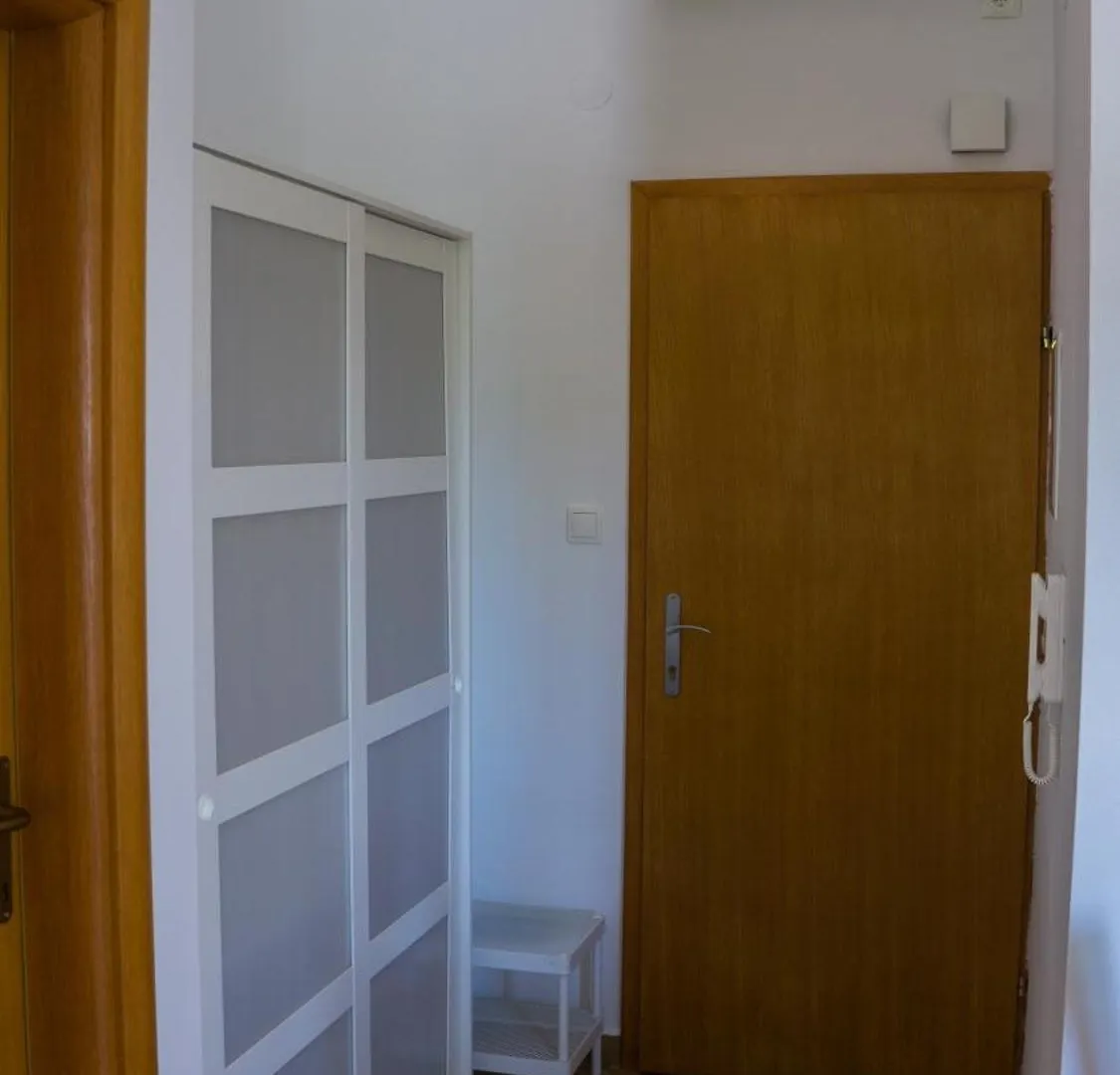 Dub Apartments Malinska 0*,