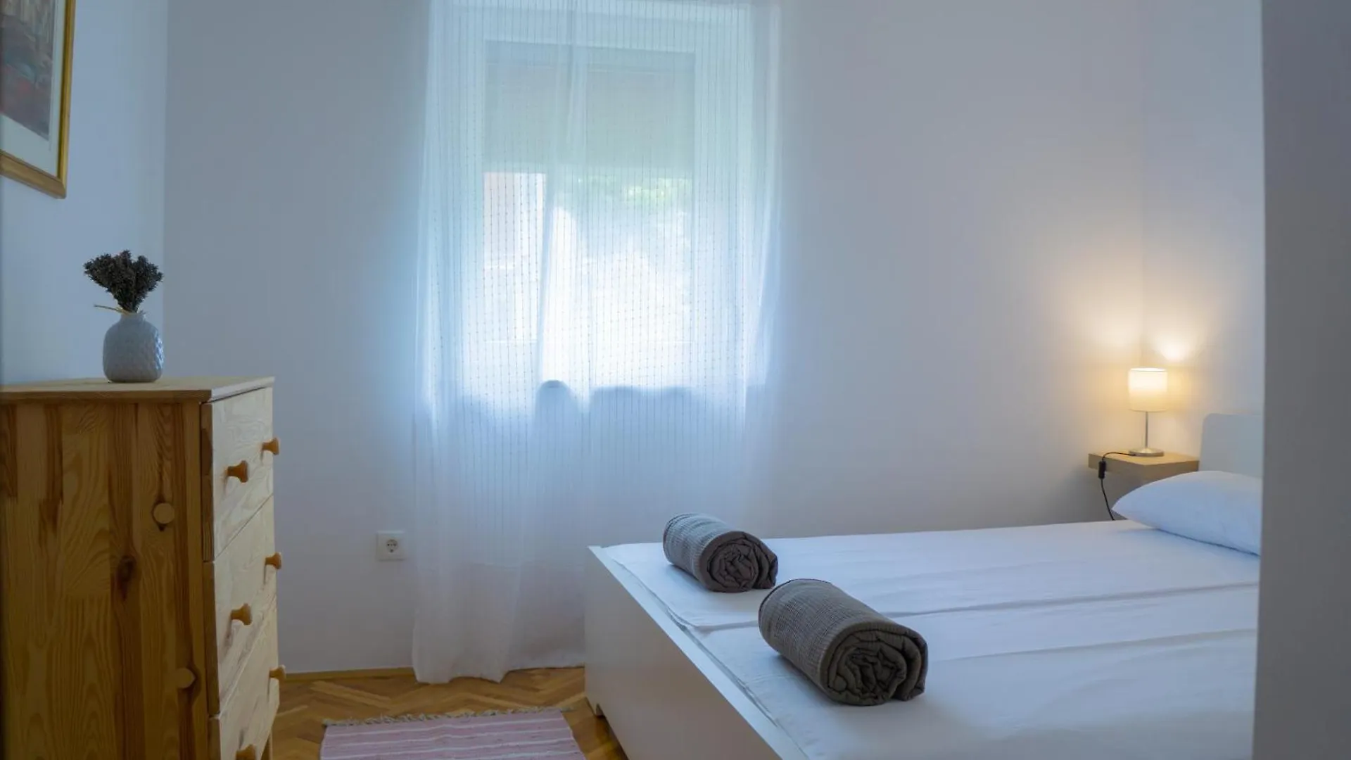 Dub Apartments Malinska 0*,  Croatia