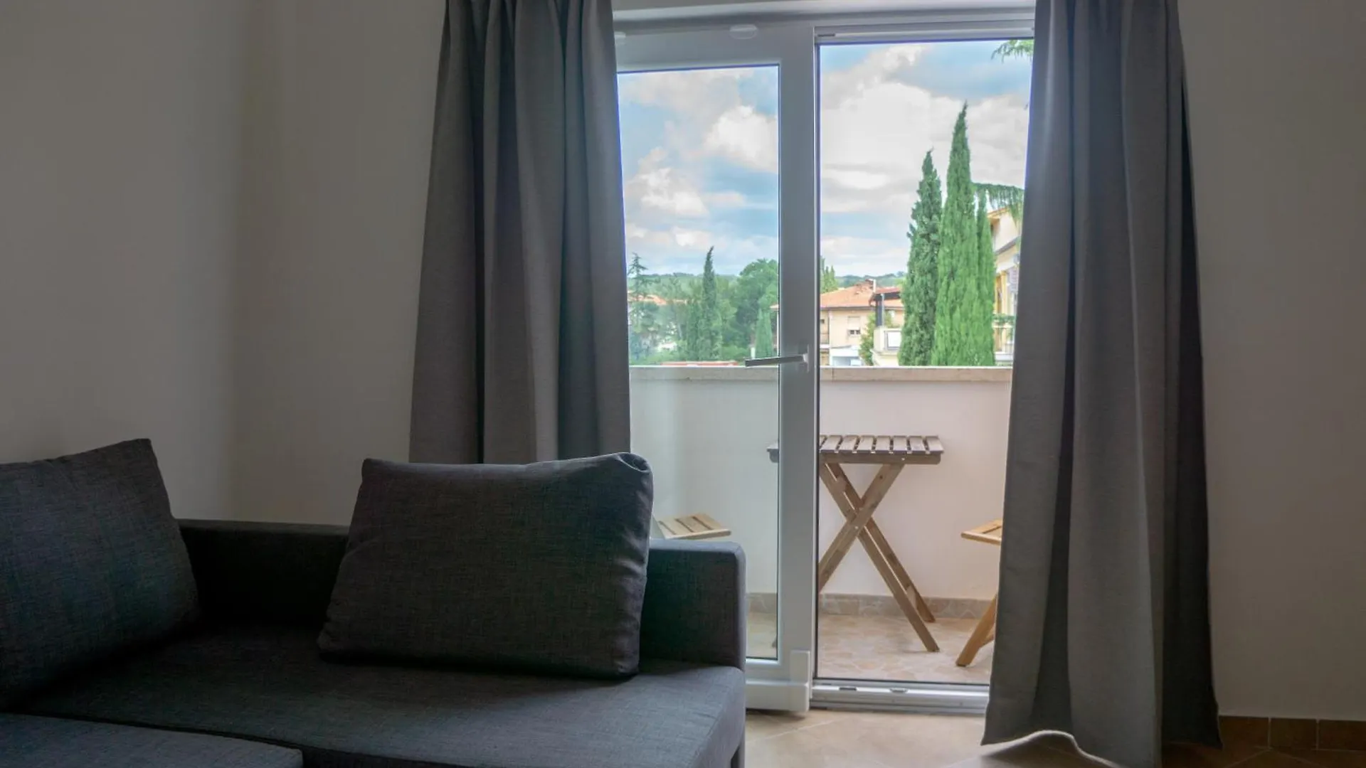 Dub Apartments Malinska Croatia